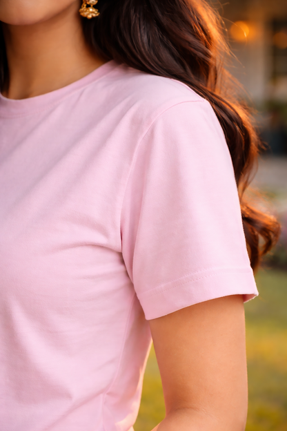 Baby pink solid unisex t-shirt made from premium cotton, casual everyday wear for men and women